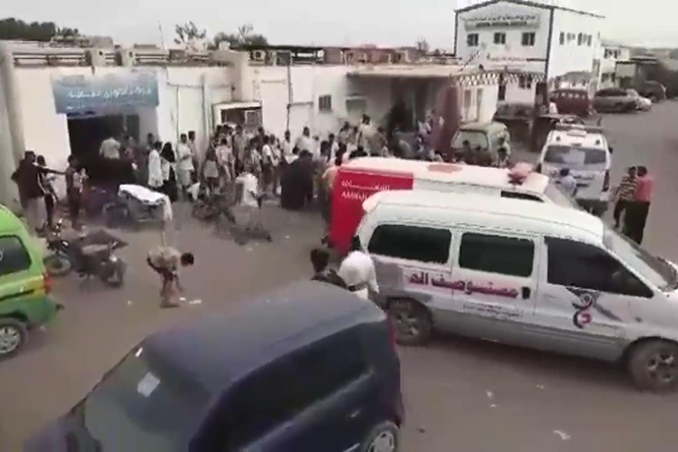 Suudi koalisyonu Yemen'de hastaneyi vurdu: 52 kişi hayatını kaybetti